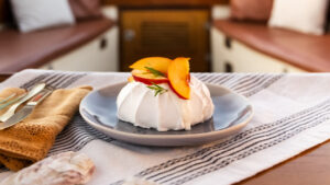 Plan d'un dessert sur une pinasse