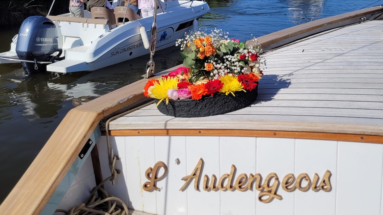 pont de bateau nommé "laudengeois" à l'occasion de la St Yves à Audenge
