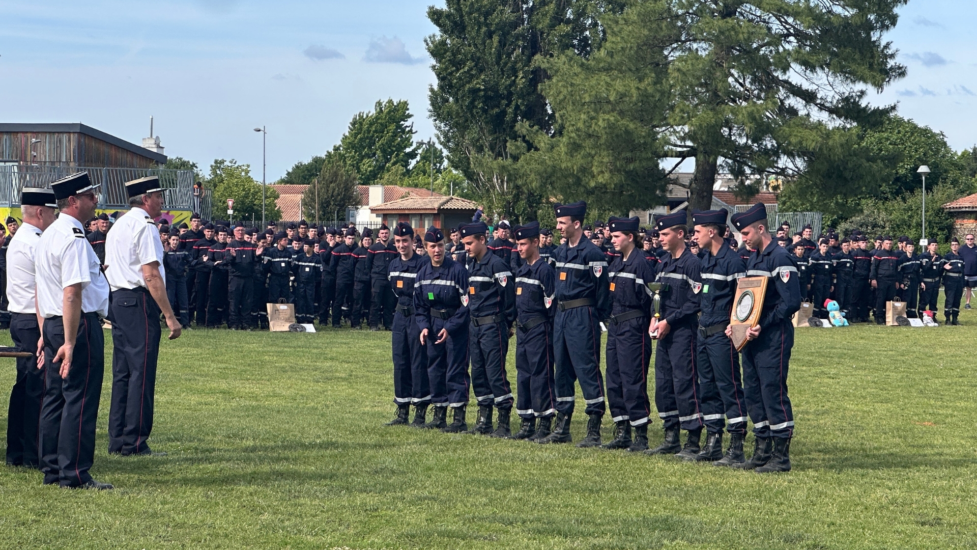 jeunes sapeurs-pompiers au parc Lecoq à Biganos pour le rassemblement technique départemental de la Gironde