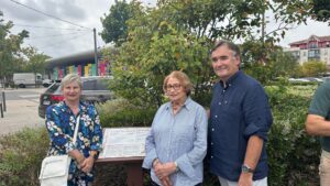 Photo prise à l'inauguration du jalon du Chateau desx captaux de la Teste, par le SHAAPB