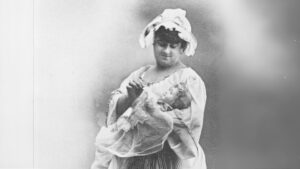 nourrice - photo noir et blanc