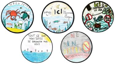 macaron dessinés avec la mention "ici commence la mer"