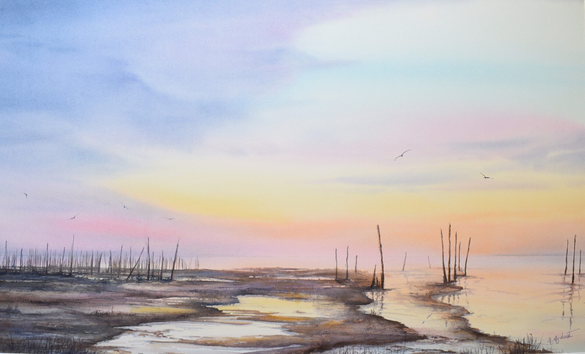 Tableau représentant le Bassin d'Arcachon à marée basse sous un soleil couchant. Des pics d'huîtres, de la vase peuvent être vus.