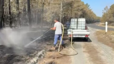 Incendie ostréiculteur qui arrose la foret